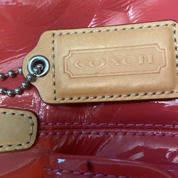 Coach pink patent leather tote - Picture 2 of 9